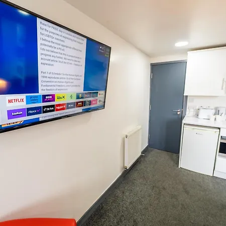 Beautiful 1-bed In